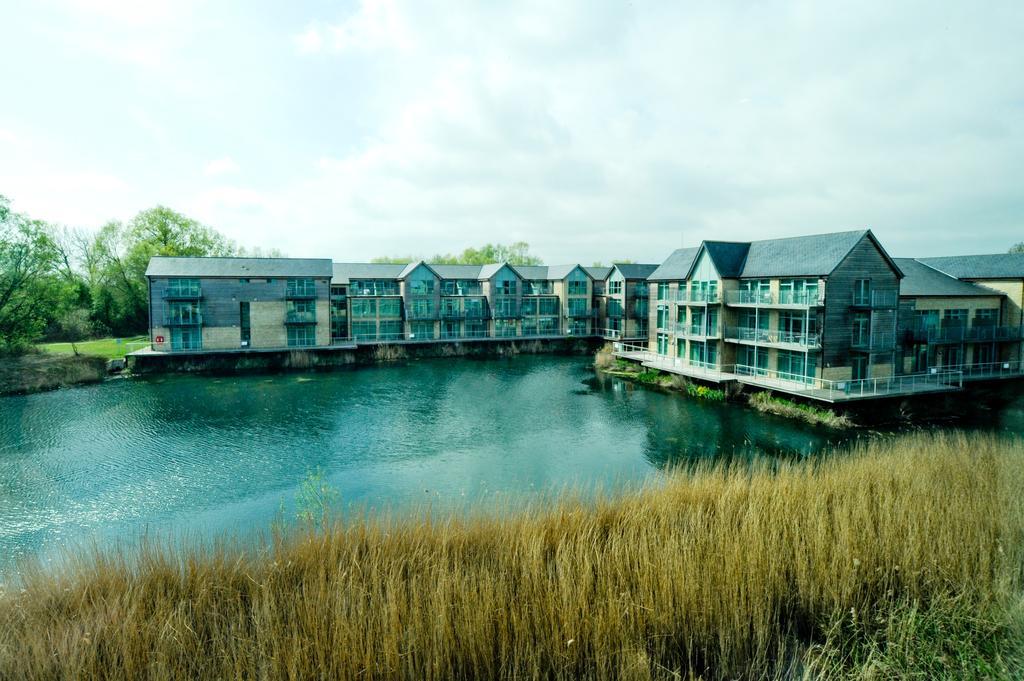 De Vere Cotswold Water Park Apartments Cirencester Exteriér fotografie